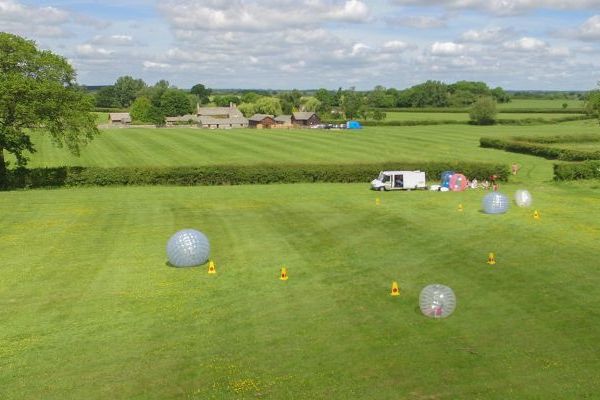 The Cotswold Luxury Manor Lodge with Hot Tub & Games Barn 10