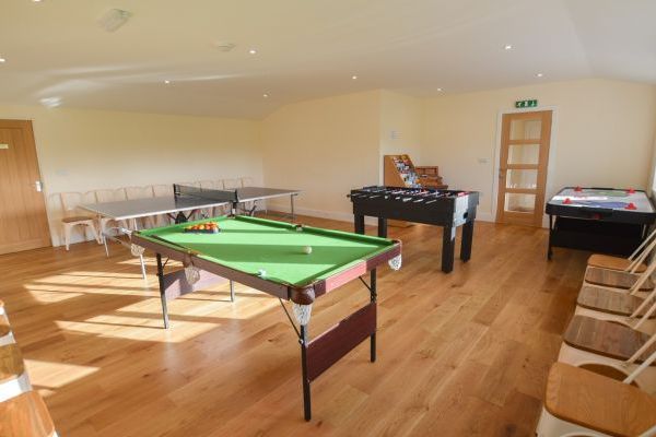 The Cotswold Luxury Manor Lodge with Hot Tub & Games Barn 9