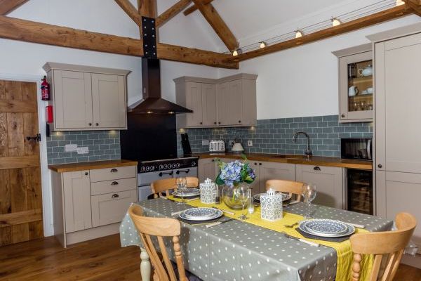 Oxen Cottage Dog Friendly Holiday Cottage, Upper Seagry, Cotswolds  2