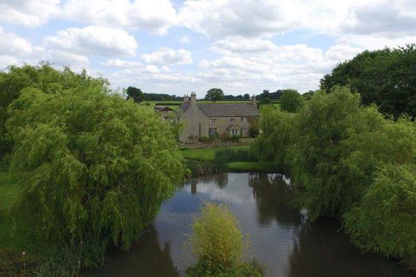 The Cotswold Luxury Manor Hall with Hot Tub & Games Barn 12