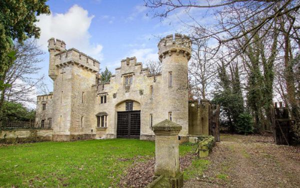 Castles to rent