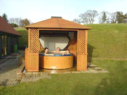luxury farm cottage with hot tub