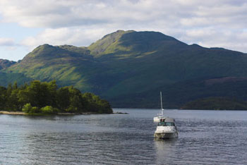 Stunning Loch Lomond for luxury cottage breaks